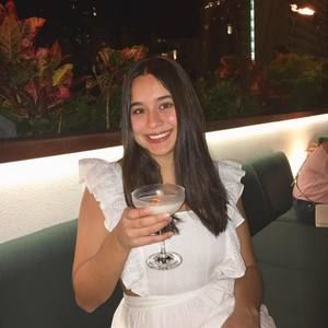 Meet your Posher, Hrysoula